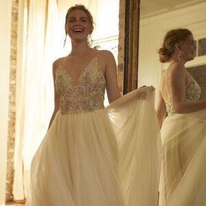 Vow’d octave wedding dress